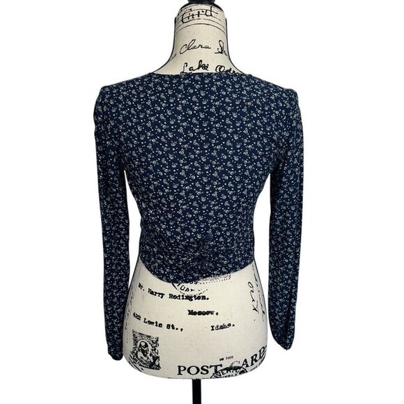 John Gault Navy Blue Floral Print Long sleee Wrap Crop Top, OS - Picture 4 of 8
